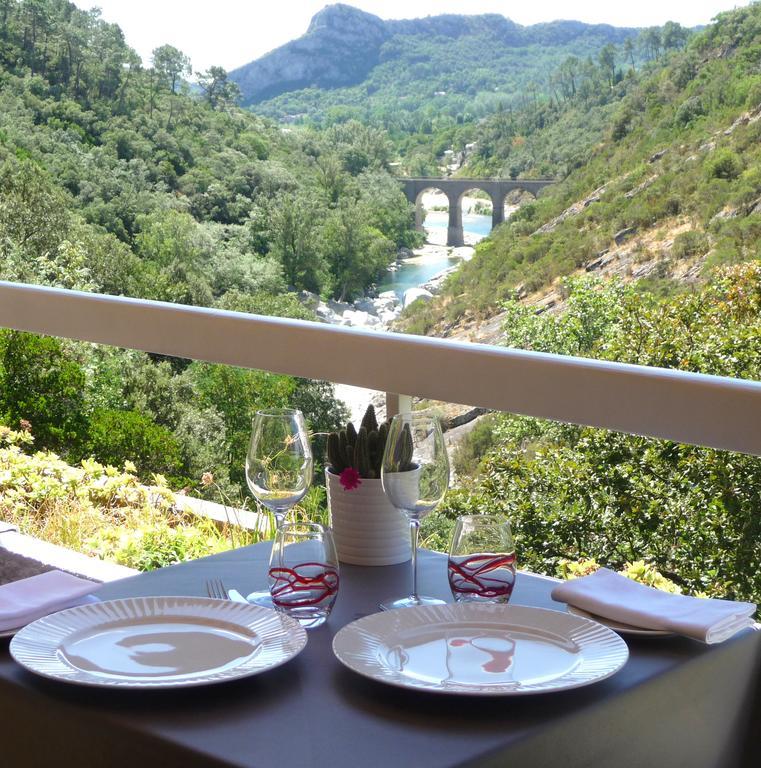 Hôtel&Restaurant Les 3 Barbus Anduze Extérieur photo